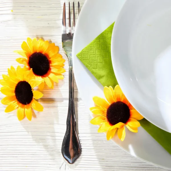 Streudeko | Herbstdeko^DecoWoerner Dekoblüten Sonnenblumen, Pack à 24 Stück gelb