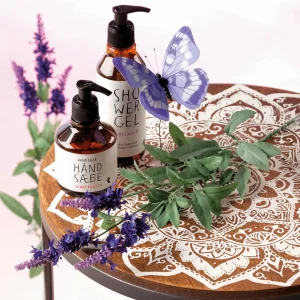 Dekotiere | Frühlingsdeko^DecoWoerner Deko-Schmetterlinge, 10 Cm, Lila, 6 Stück violett