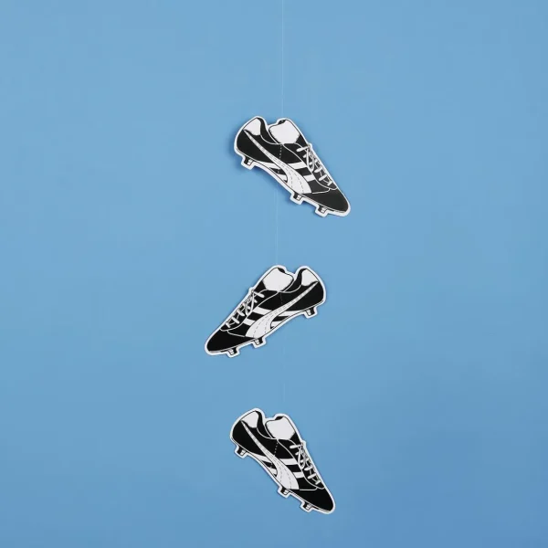 Themen-Deko^DecoWoerner Fußballschuhhänger Mit 3 Schuhen schwarz