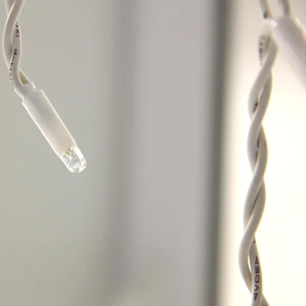 Weihnachtsbeleuchtung^DecoWoerner LED Blinkendes Profi Icicle-Light System IP67, 300 Cm weiß