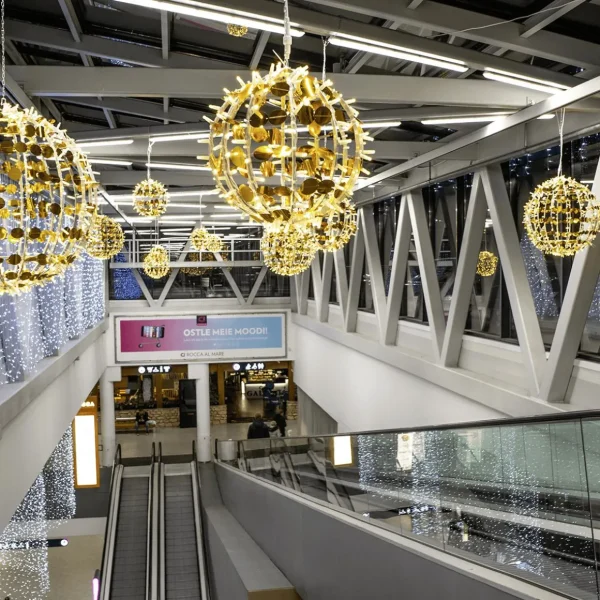 Deko-Licht^DecoWoerner LED Paillettenkugel 75 Cm Ø silber