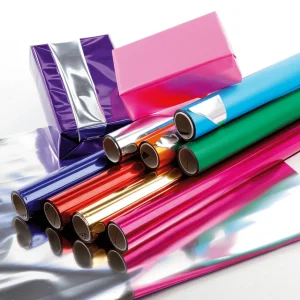 Geschenkfolie | Lack- Dekor- & Stanzoptikfolien^DecoWoerner Lumifol-Metallicfolie Schwer Entflammbar 10 M, rot