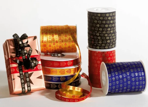 Geschenkband^DecoWoerner Polyband "Blattornament", 19 Mm, rot