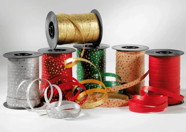 Geschenkband^DecoWoerner Poly-Ringelband "Sterne" 10 Mm, 100 M, Tannen grün