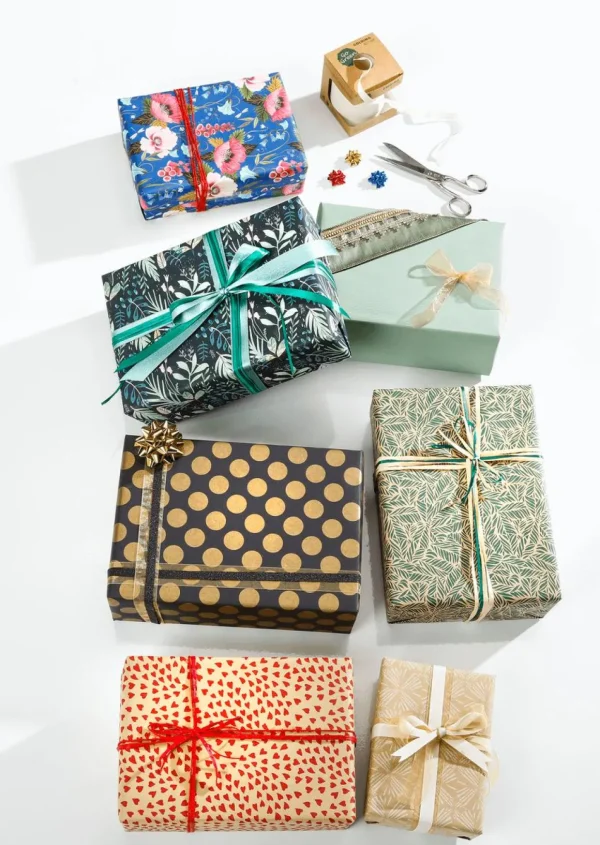 Geschenkpapier | Go Green - Nachhaltige Geschenkverpackung^DecoWoerner Recyceltes, es Kraftpapier Mit Silbernen Streifen – 50 M Geschenkpapier-Rolle grün