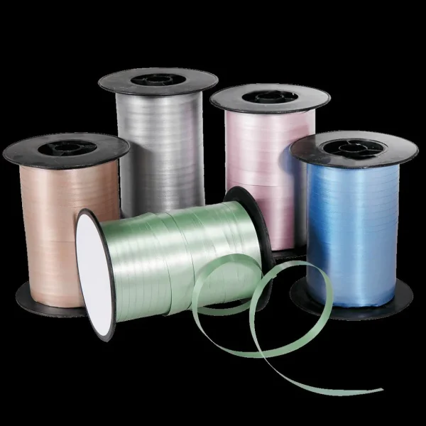 Geschenkband^DecoWoerner Ringelband Pastell, 10 Mm, 150 M, Champagner weiß