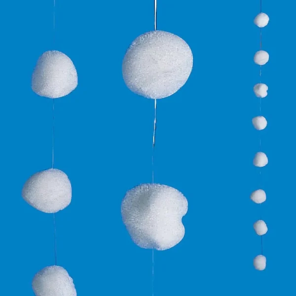 Winterdeko^DecoWoerner Schneeball-Kette, 270 Cm Lang, 3,5 Cm Ø weiß