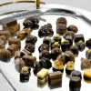 Schokolade & Eis^DecoWoerner Schoko Pralinen Lebensmittel-Attrappe, 50 Stück braun