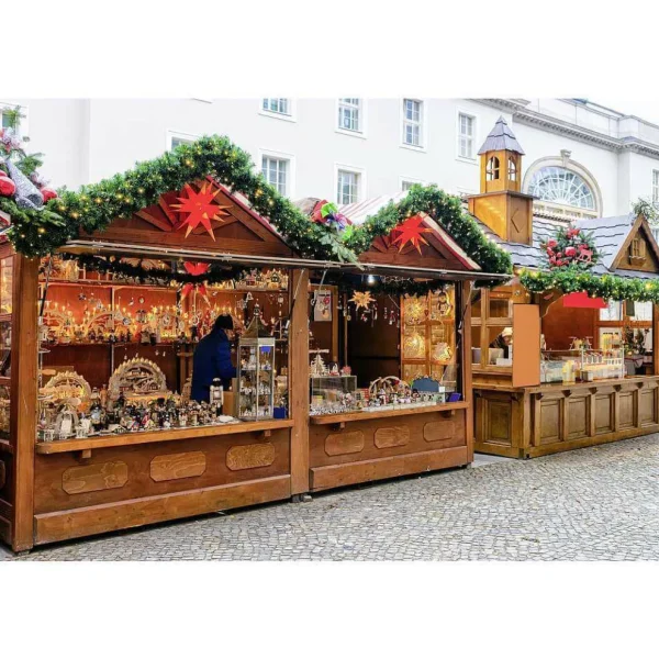 Weihnachtsgirlanden^DecoWoerner Tannengirlande Deluxe Mit LED, 270 Cm, 30 Cm Ø grün