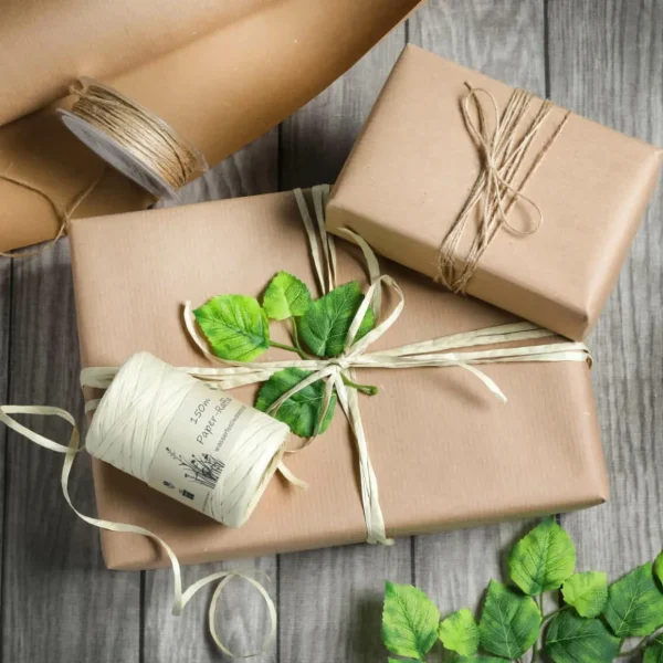 Geschenkband | Go Green - Nachhaltige Geschenkverpackung^DecoWoerner Umweltfreundliches Raffia-Band Aus Abbaubarem Material 7 Mm 150 M Creme weiß